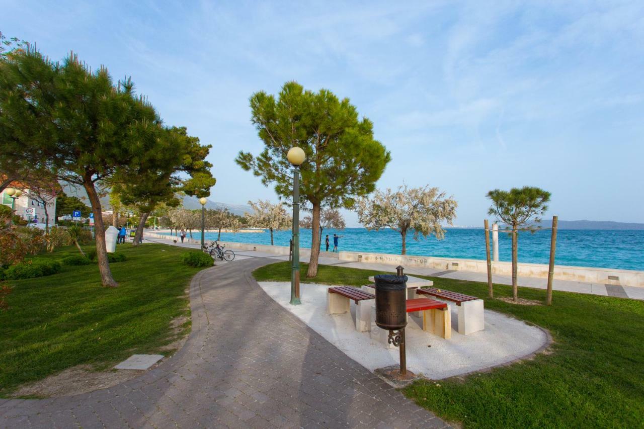 Seafront Apartment In Historical Cippico Castle Kaštela Εξωτερικό φωτογραφία