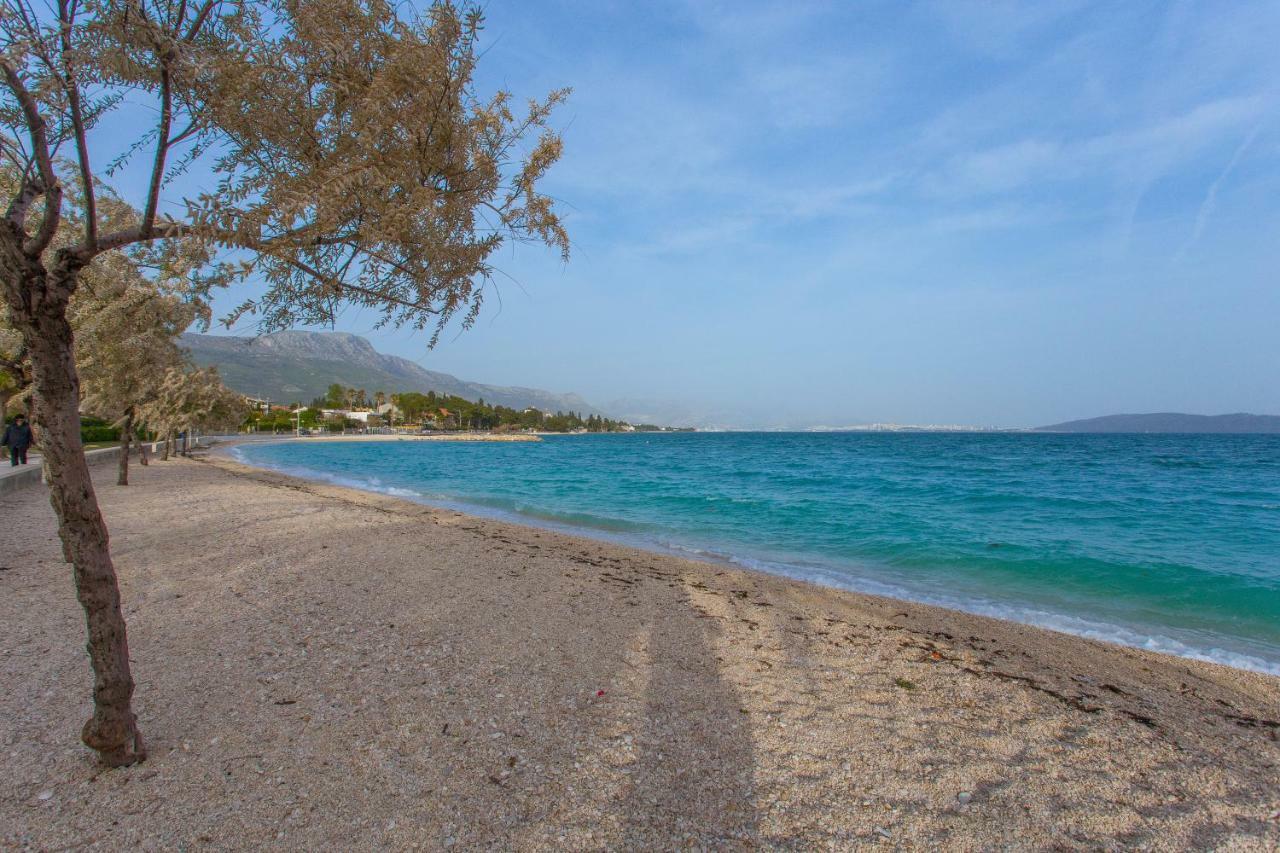 Seafront Apartment In Historical Cippico Castle Kaštela Εξωτερικό φωτογραφία